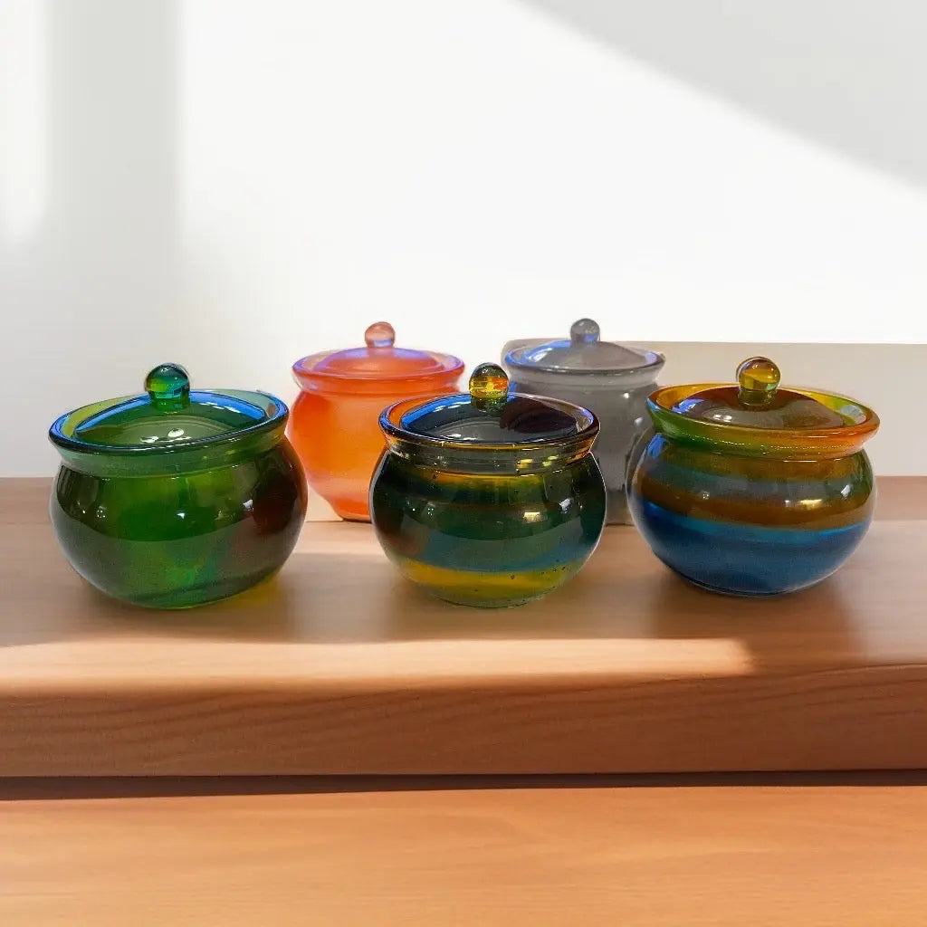 Exquisite Handmade Epoxy Jar with Lid | Elegant Glass-like Storage and Décor Min butikk