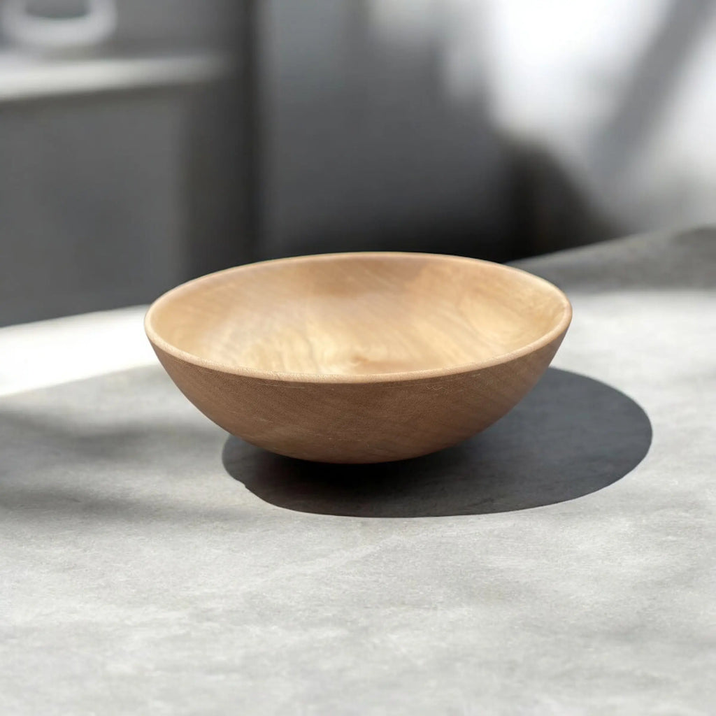 minimalistisk treskål håndlaget skandinavisk design
