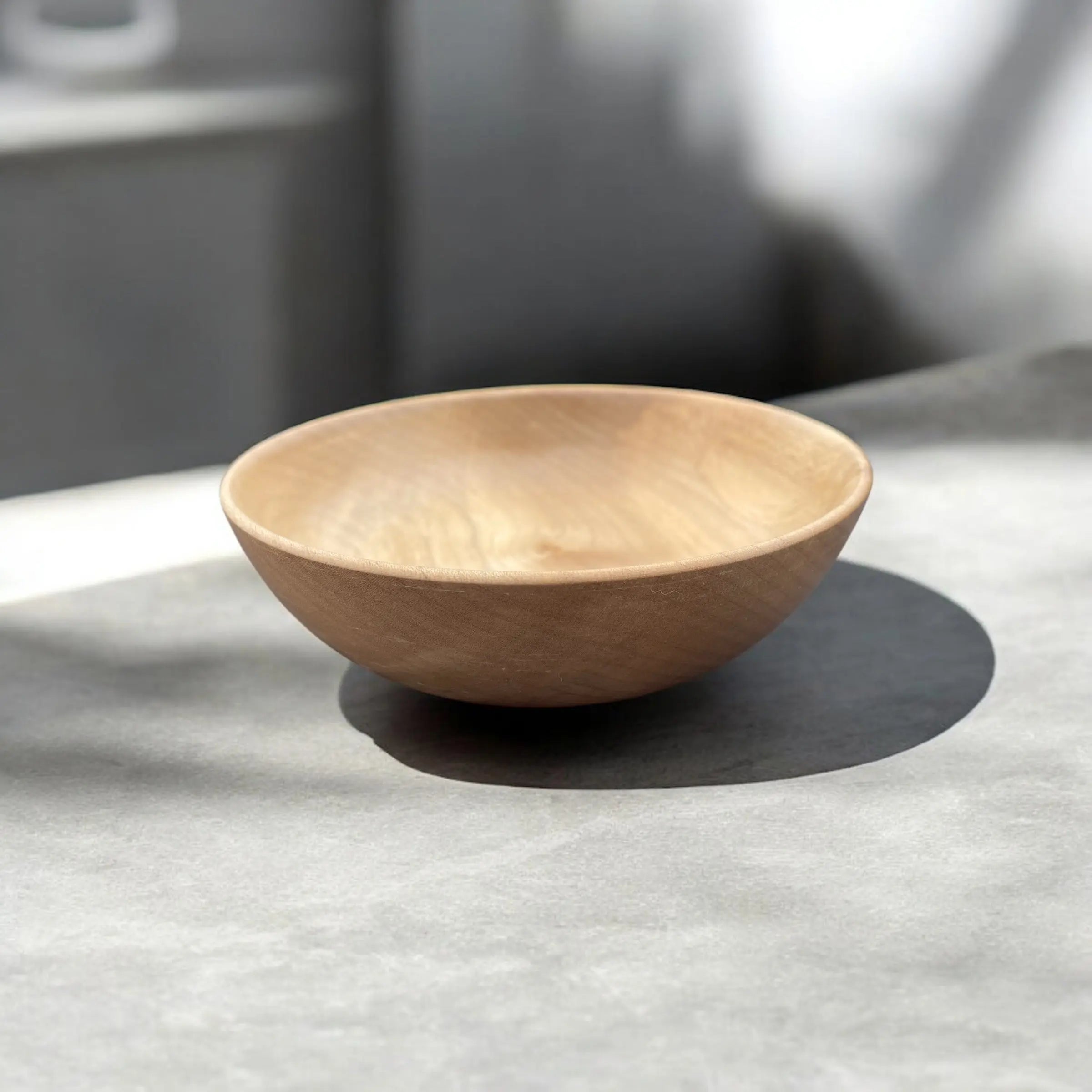 minimalistisk treskål håndlaget skandinavisk design